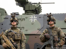 Germany must accept leading military role, says defense minister